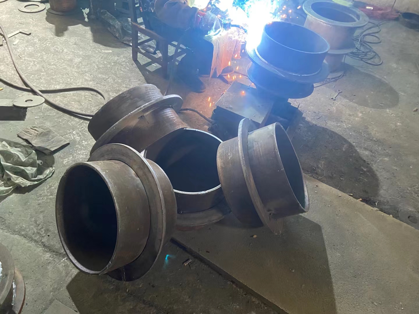防水套管加工廠現場